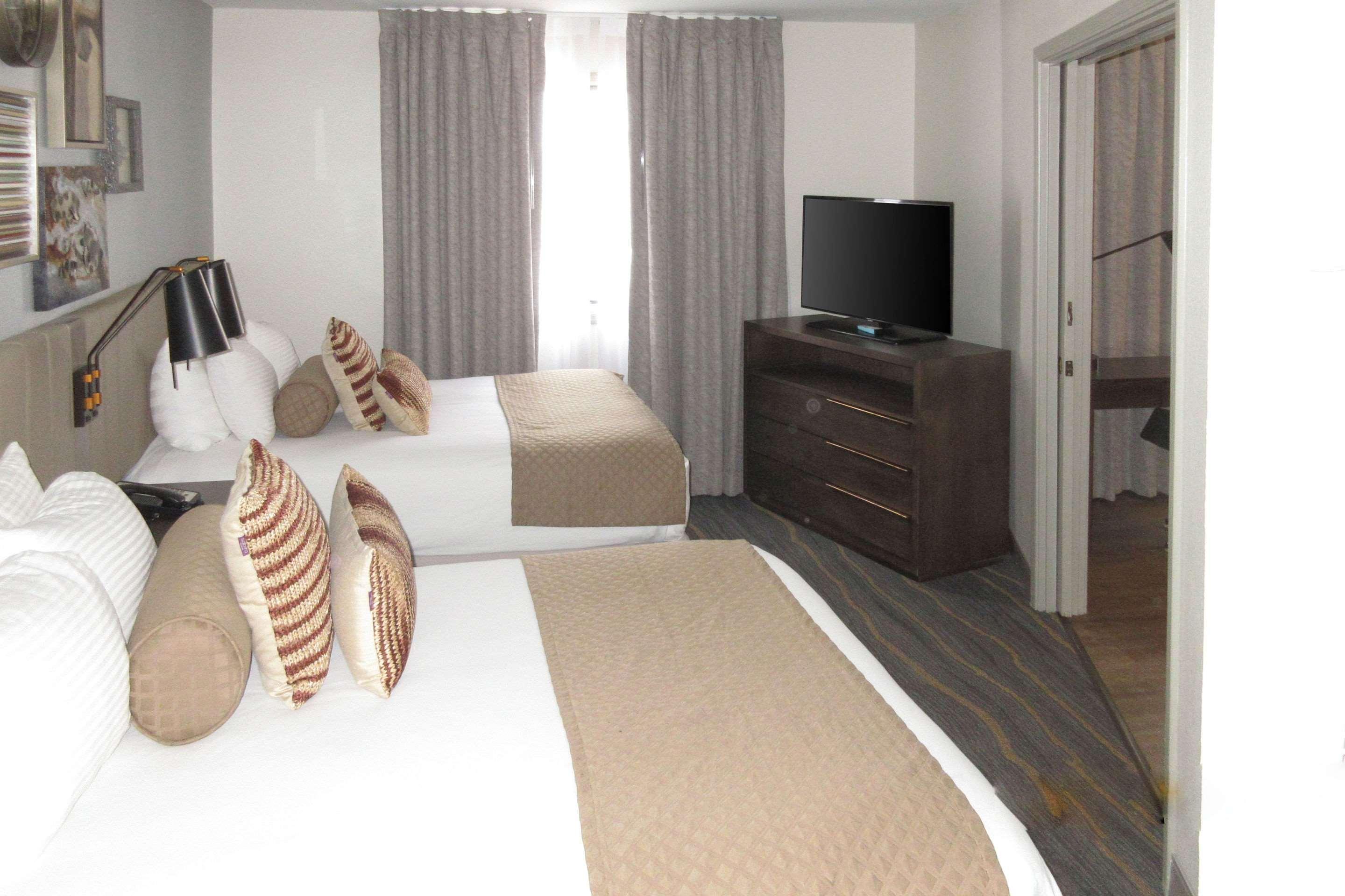 Windmill Suites Surprise - Phoenix, Ascend Hotel Collection Exterior foto